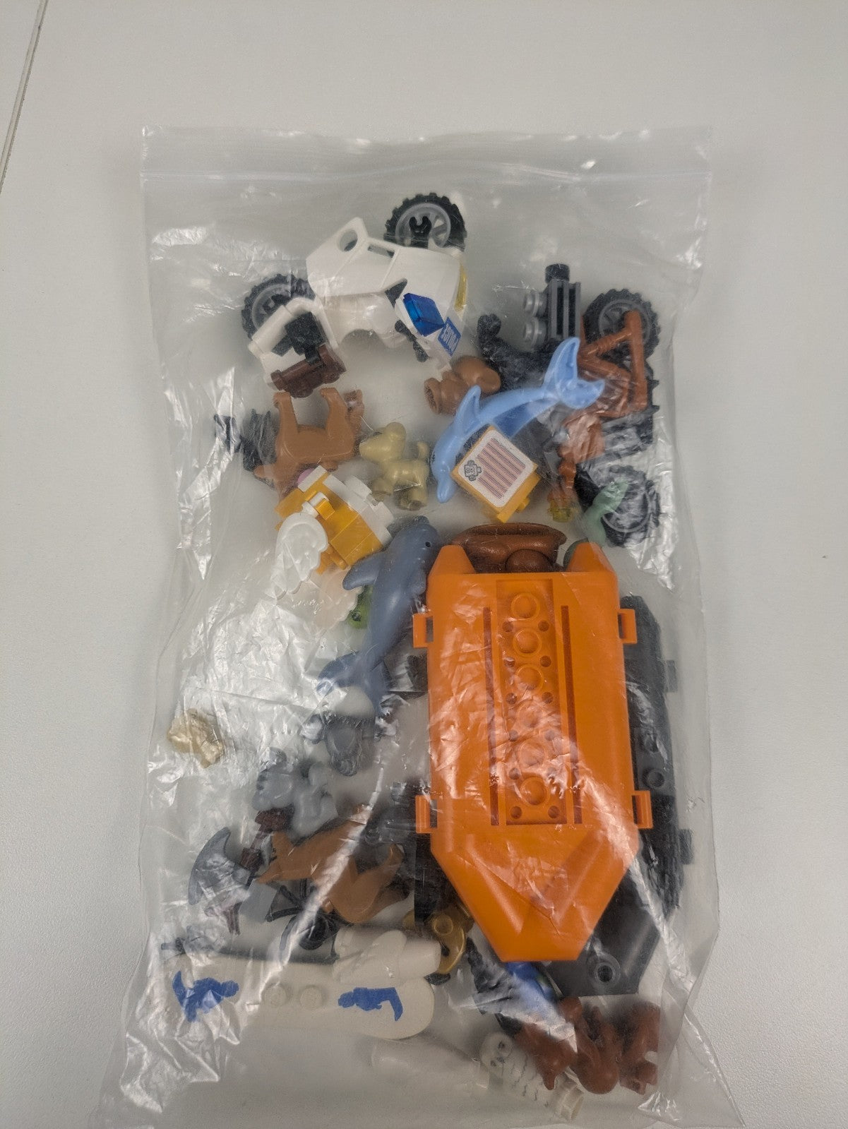 Lego Bundle Set: Random Assorted Authentic Minifigures/Animals/Parts/Pieces 2LB!