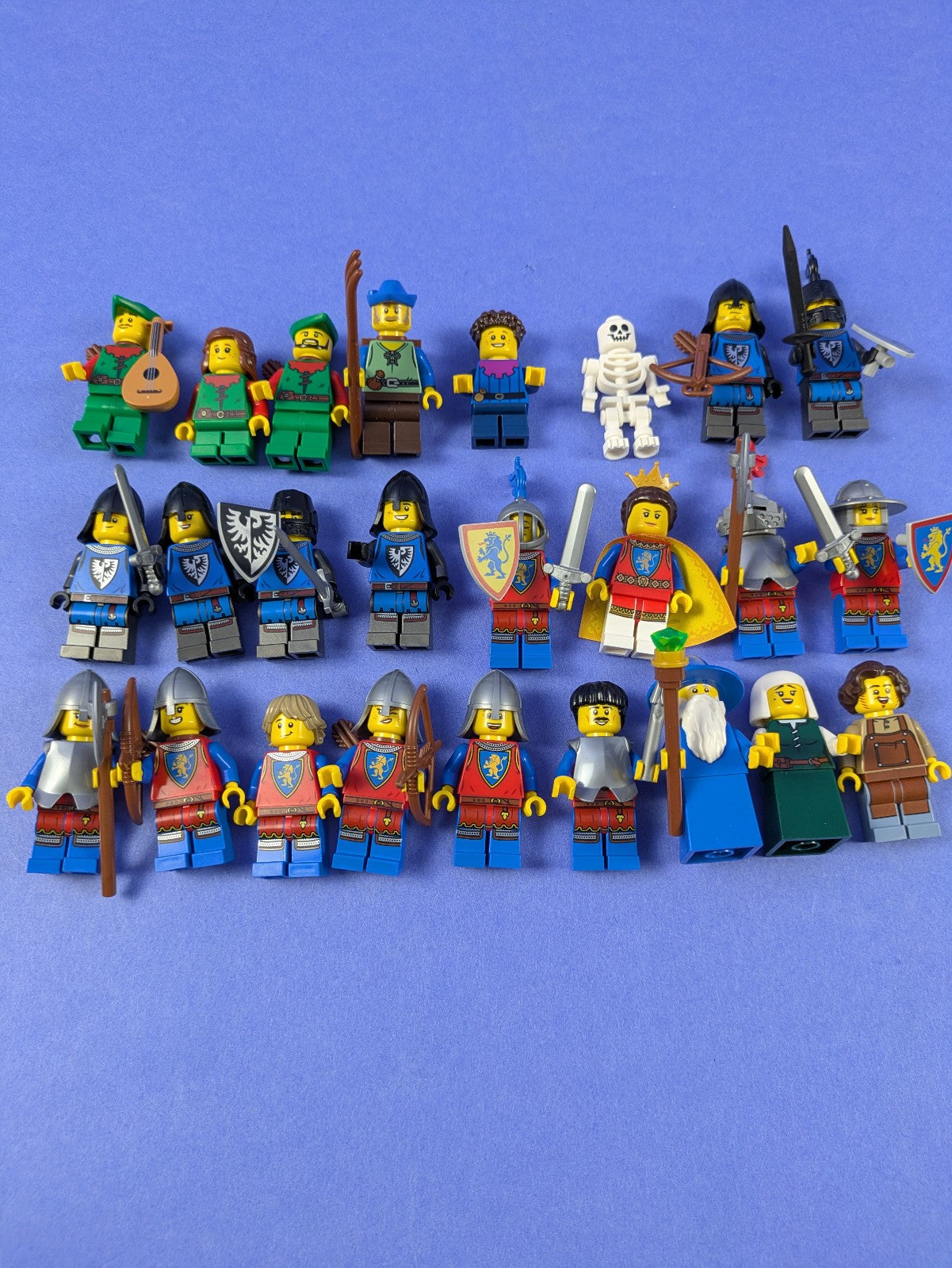 LEGO Castle Lion Knights' Castle 10305 Complete w/ Extra Minifigures Pre-Owned