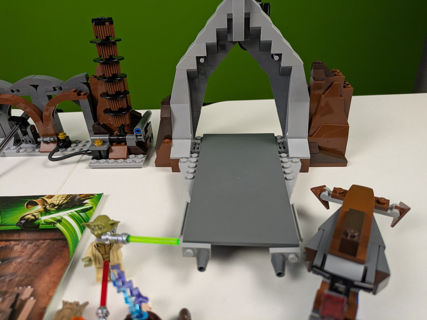 Lego Star Wars: Episode 2: Duel on Geonosis Set 75017 - Incomplete Set