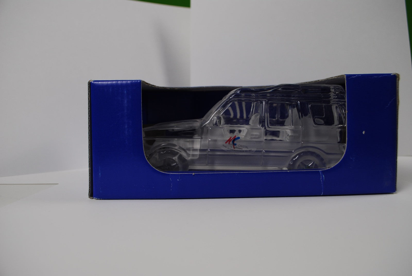 Hofbauer Magic Crystal Land Rover Discovery Amaris 8068 Glass Paperweight