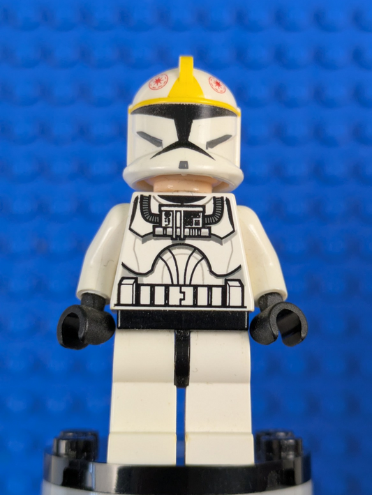 Lego Star Wars: Clone Trooper Pilot (Phase 1) - Yellow Markings sw0191 Set 7674
