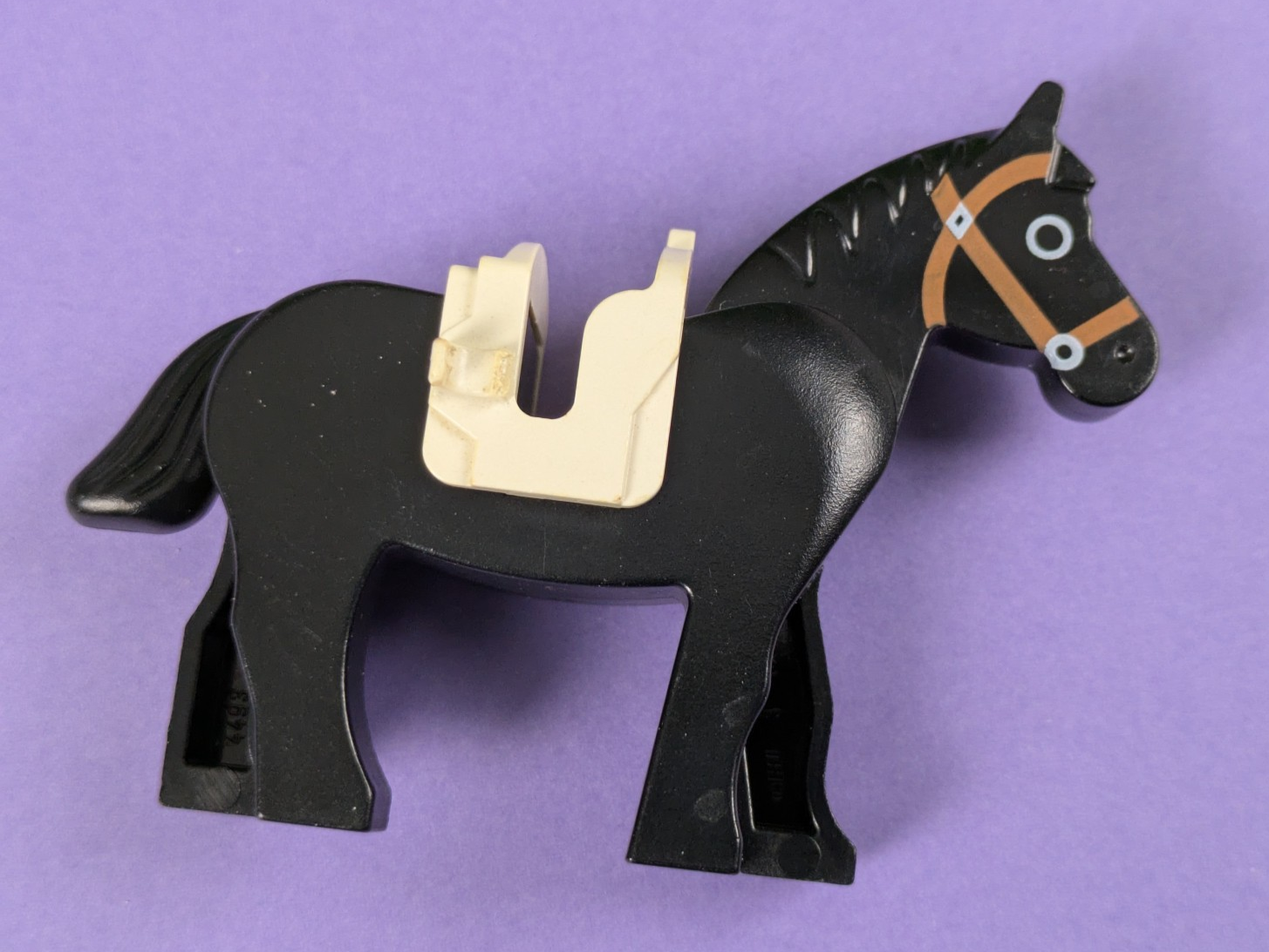 Lego Castle: Animal: Horse with Black Eyes Circled 4493c01pb02 Set 6040