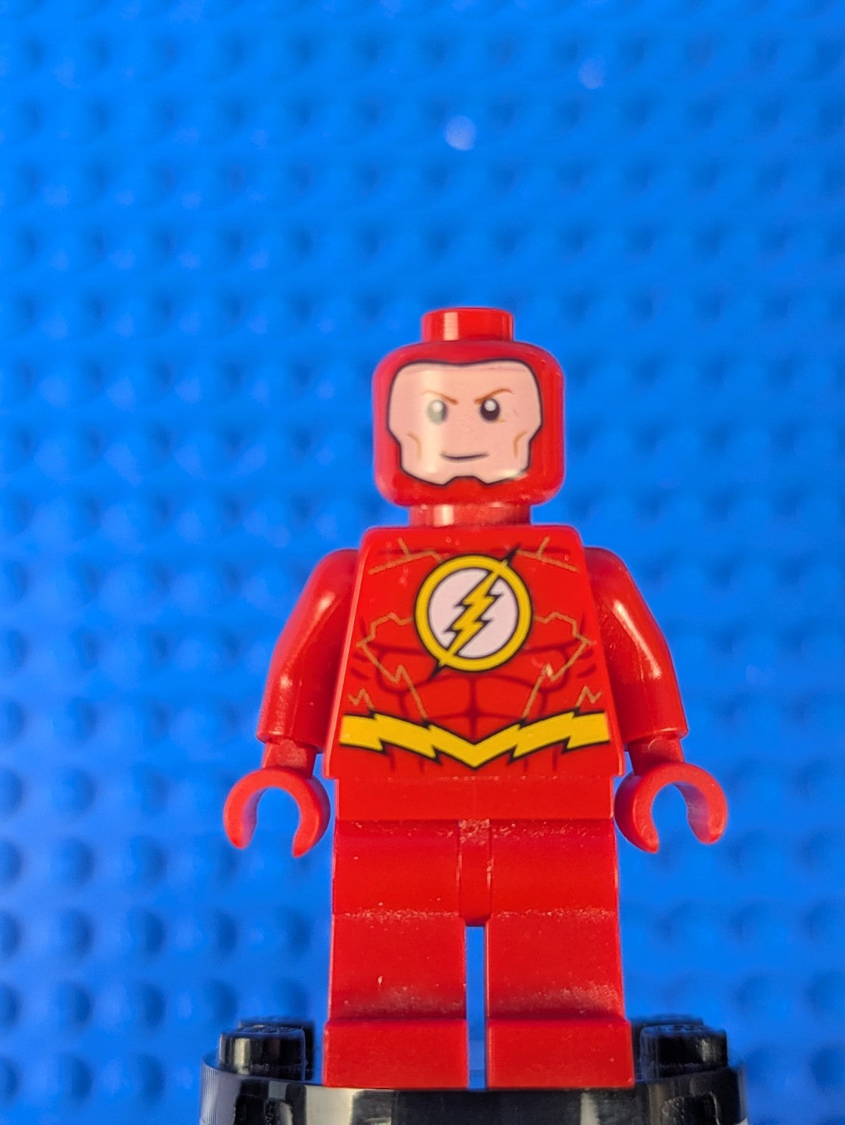 Lego Super Heroes: The Flash - Gold Outlines on Chest sh0473 Sets 76098, 211904