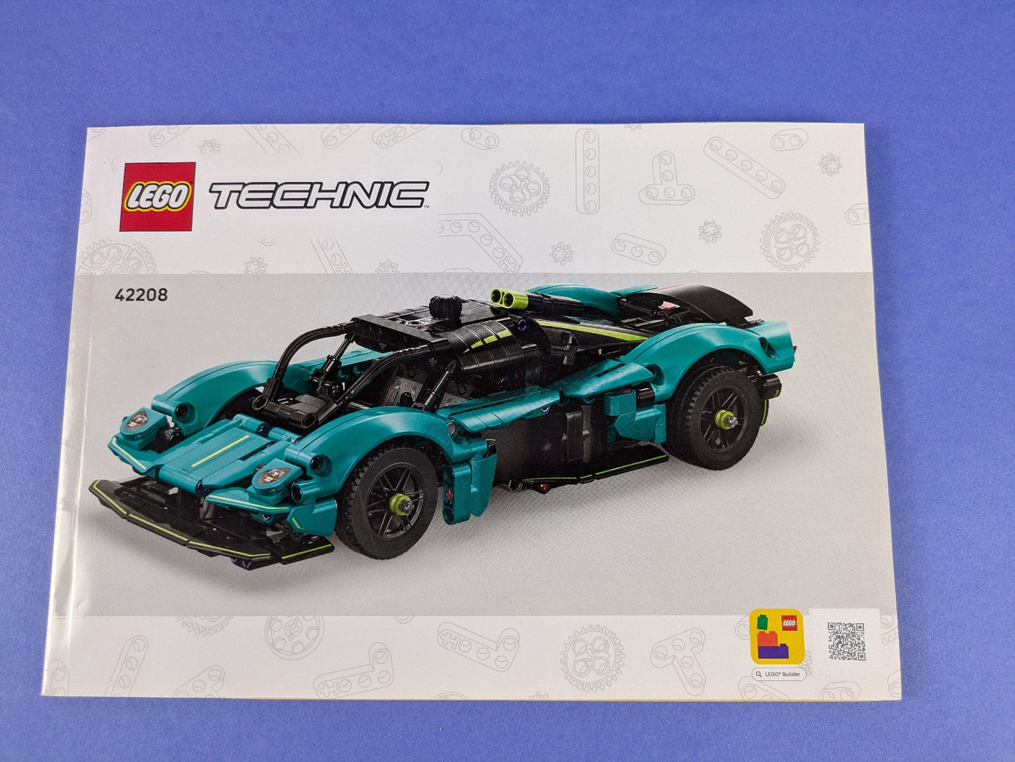 Lego Technic: Model: Race: Aston Martin Valkyrie Set 42208 Complete Set