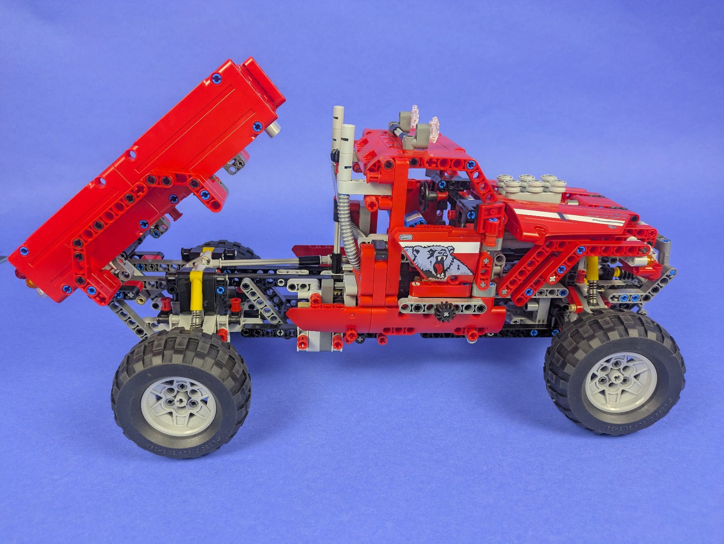 Lego Technic: Model: Off-Road: Customized Pick up Truck 42029 - Complete!