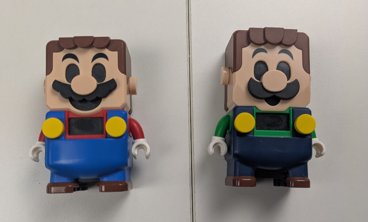 Lego Super Mario: Super Mario Starter Course: Mario & Luigi Set 71439, 71440
