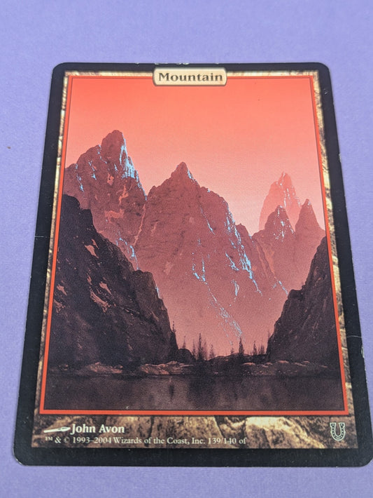 MTG Magic: Unhinged: Mountain Full Art #139/140 Basic Land - MP