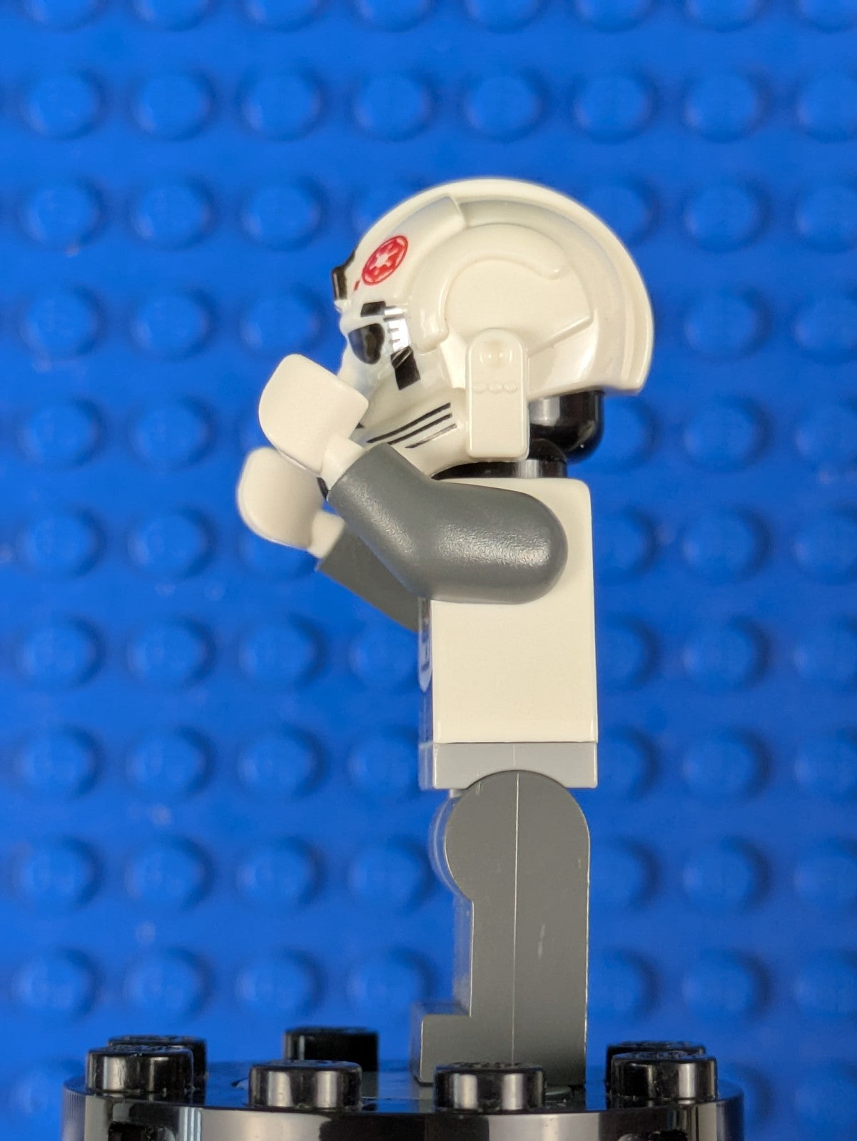 Lego Star Wars: AT-AT Driver - Red Imperial Logo sw0262 Sets 8129, 8084