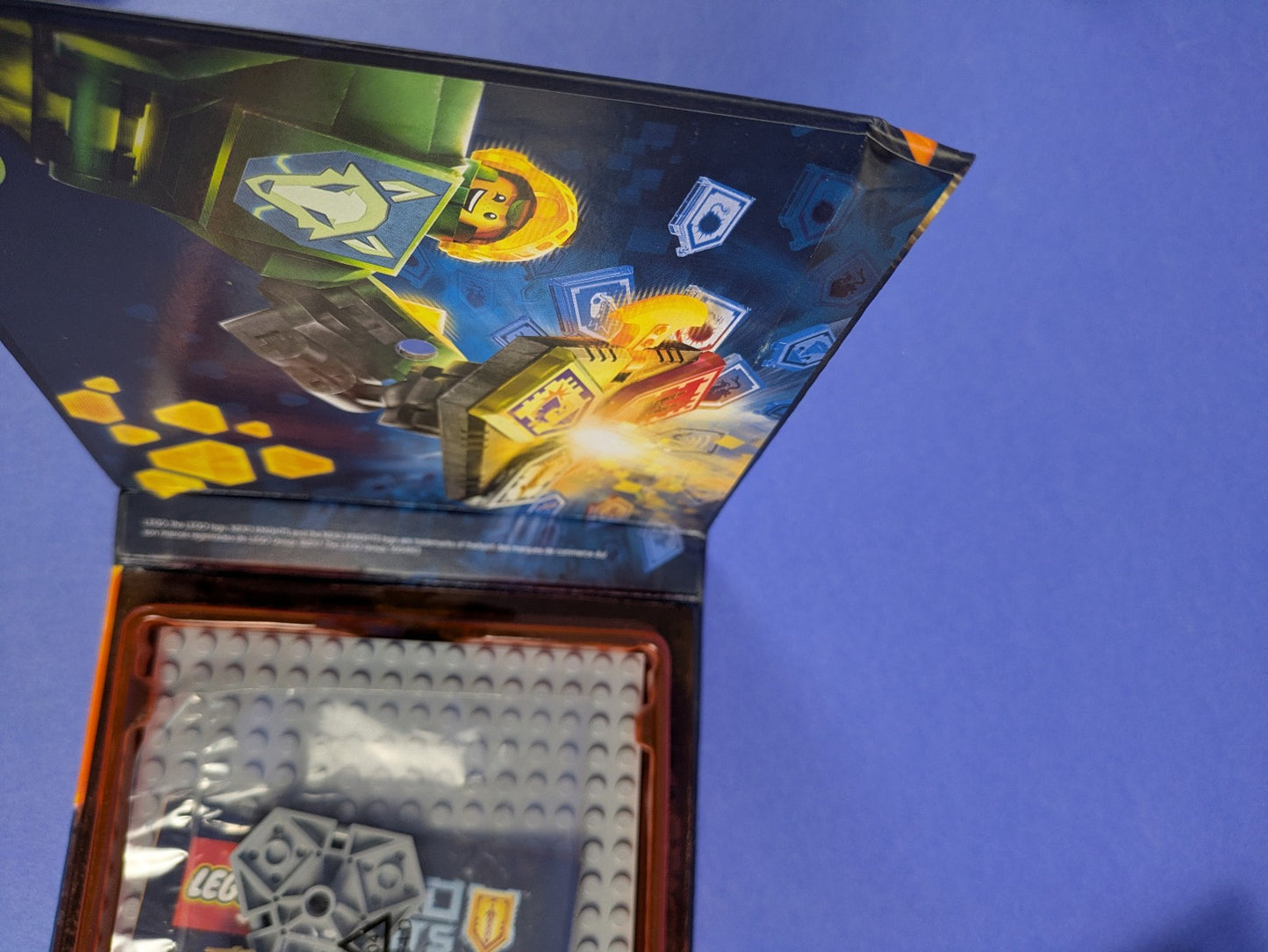 LEGO NEXO KNIGHTS Nexo Knights Collector Case 5004913