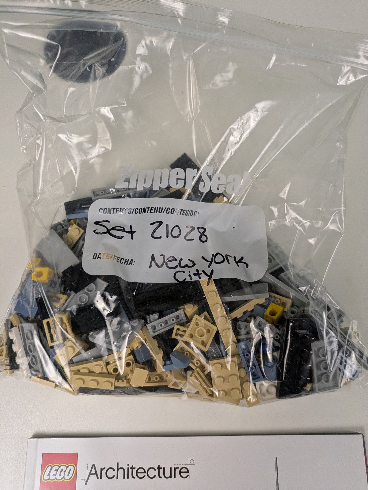 Lego Architecture: New York City - New York USA Set 21028 - w/ Instructions