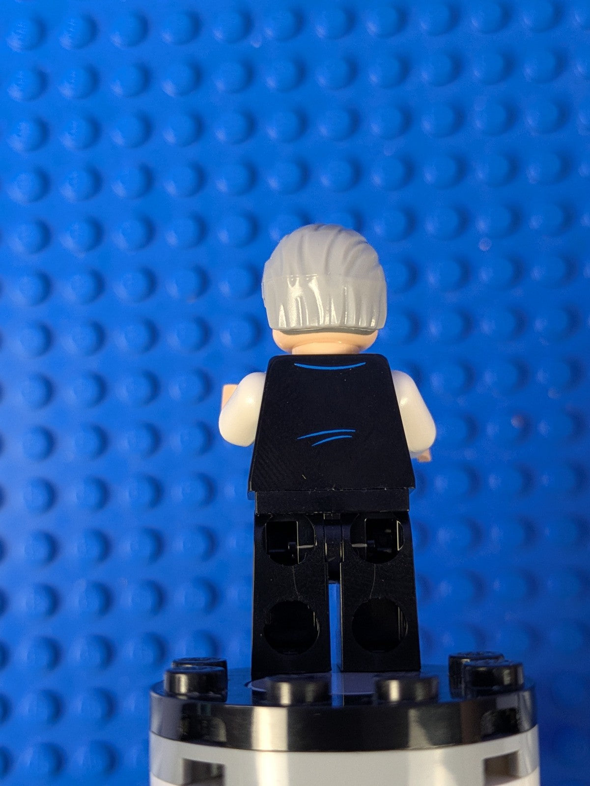 Lego Super Heroes: The Batman: Alfred Pennyworth - Black Vest sh0789 Set 76183