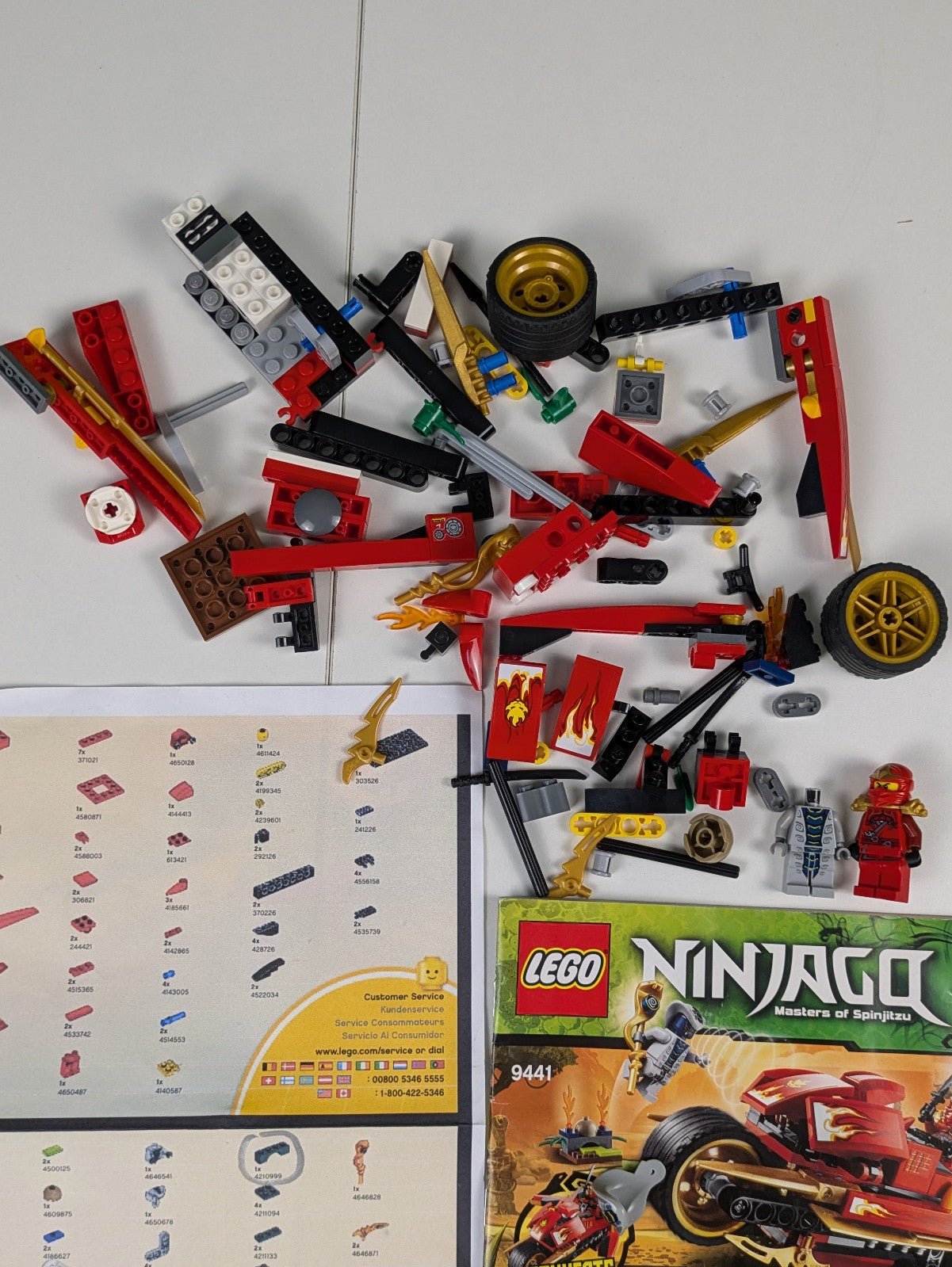 Lego NINJAGO: Rise of the Snakes: Kai's Blade Cycle Set 9441 - Incomplete Set