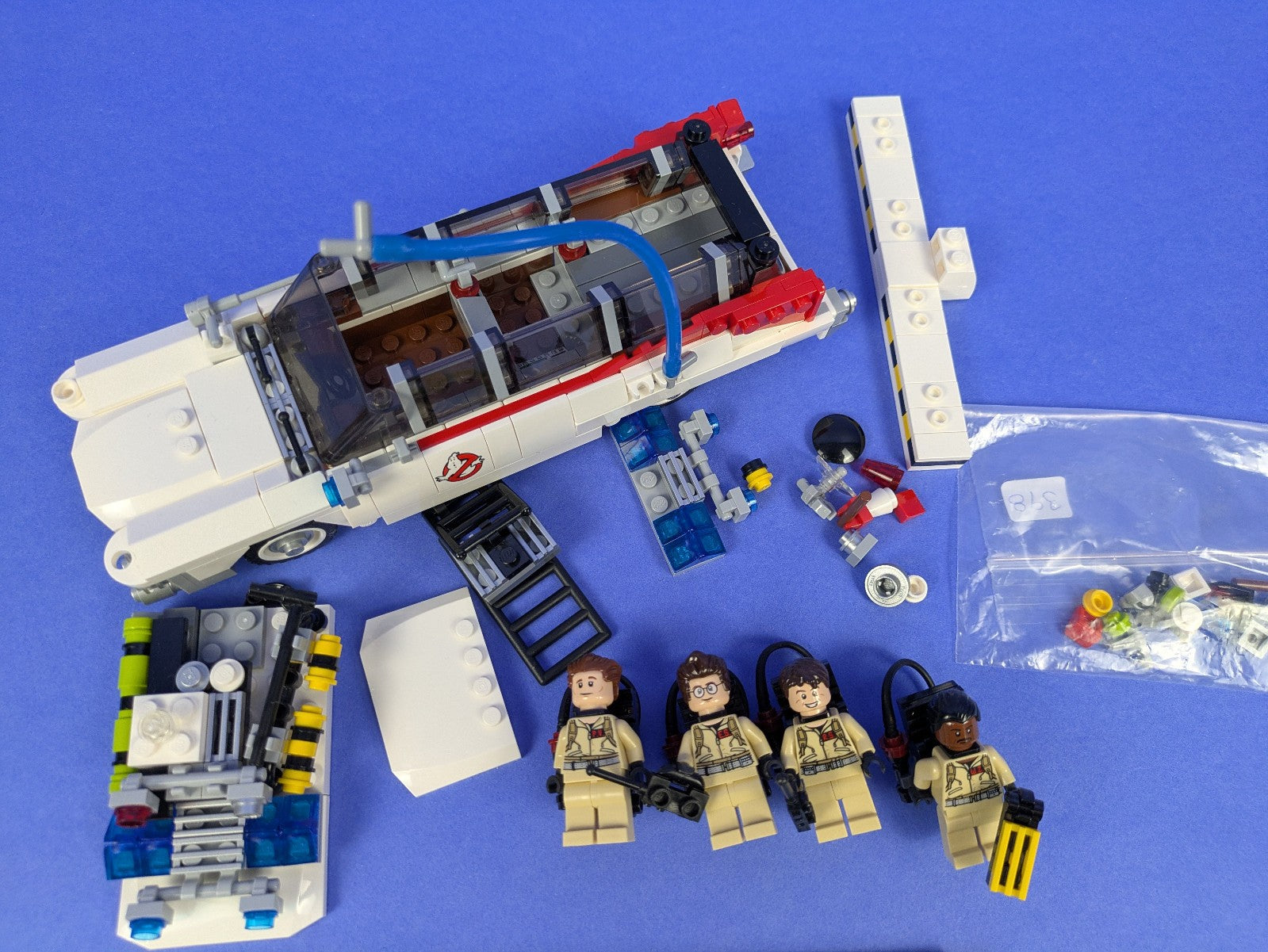 Lego LEGO Ideas (CUUSOO): Ghostbusters Ecto-1 Set 21108 - Complete Set
