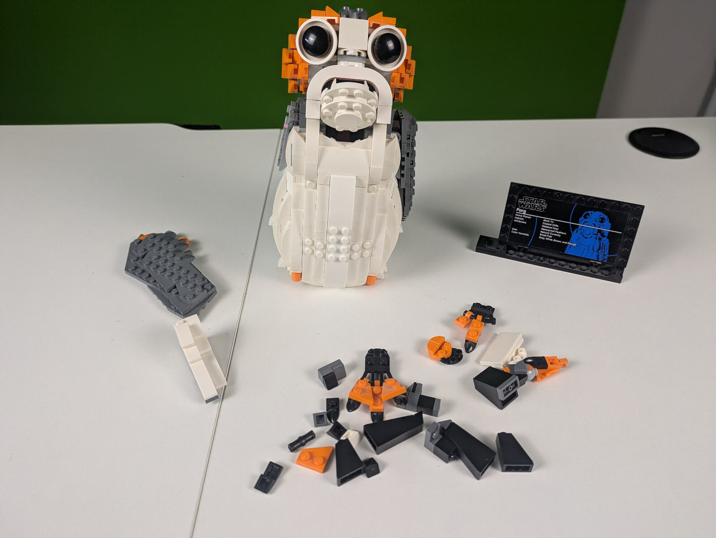 Lego Star Wars: Sculptures: Porg Set 75230 - w/ Instructions