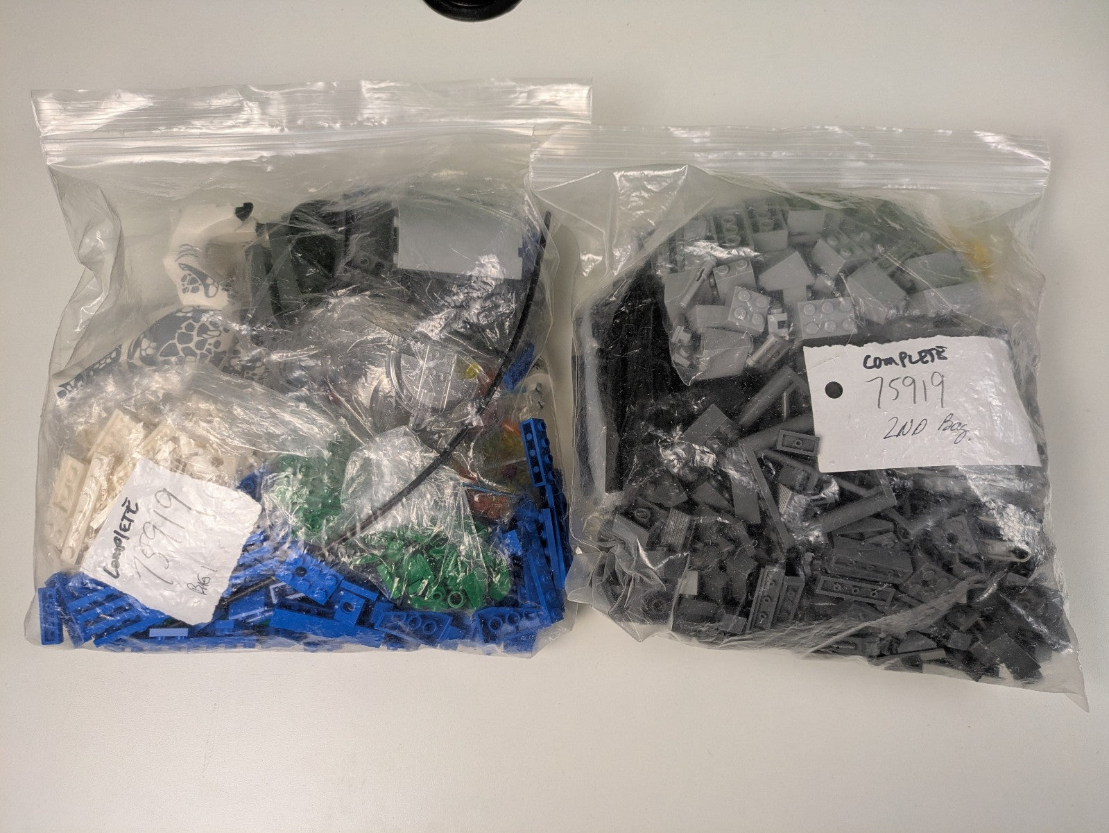 Lego Jurassic World: Indominus rex Breakout Set 75919 - Complete Set