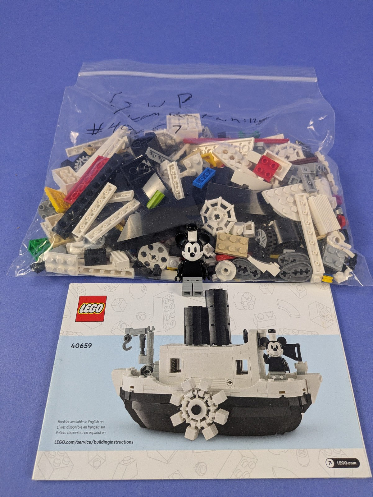 LEGO Disney Mini Steamboat Willie 40659 Complete Set Pre-Owned