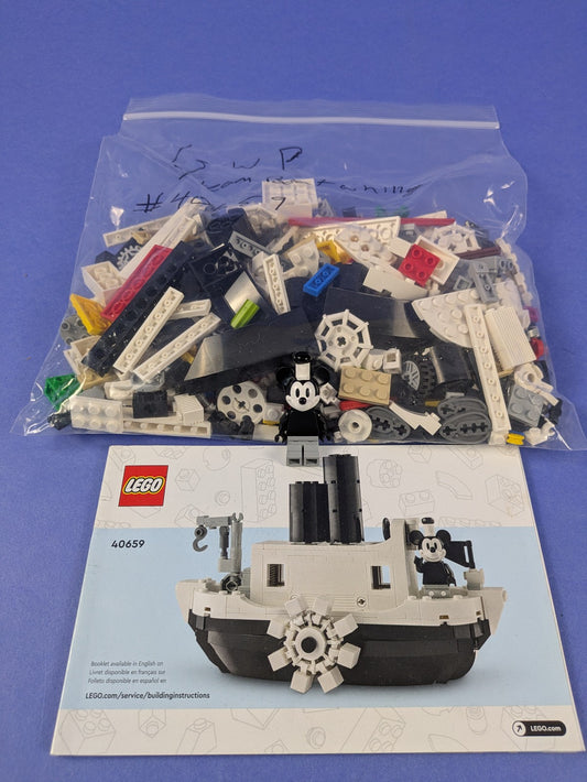 LEGO Disney Mini Steamboat Willie 40659 Complete Set Pre-Owned