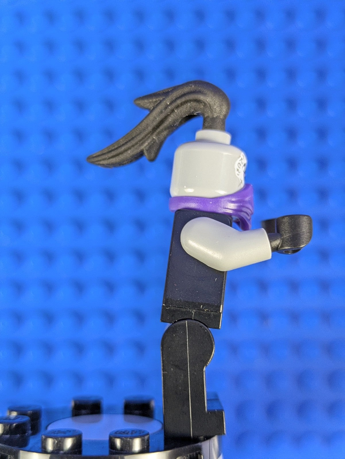 Lego NINJAGO: Sons of Garmadon: Ultra Violet njo0400  w/ Helmet Set 70640