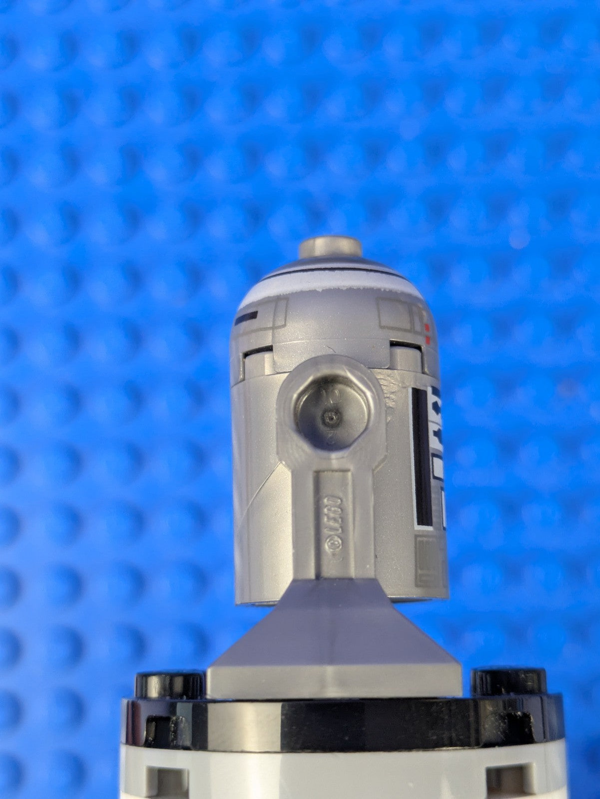 Lego Star Wars: Astromech Droid - R2-Q2 (Small Red Dots) sw0303 Set 7915