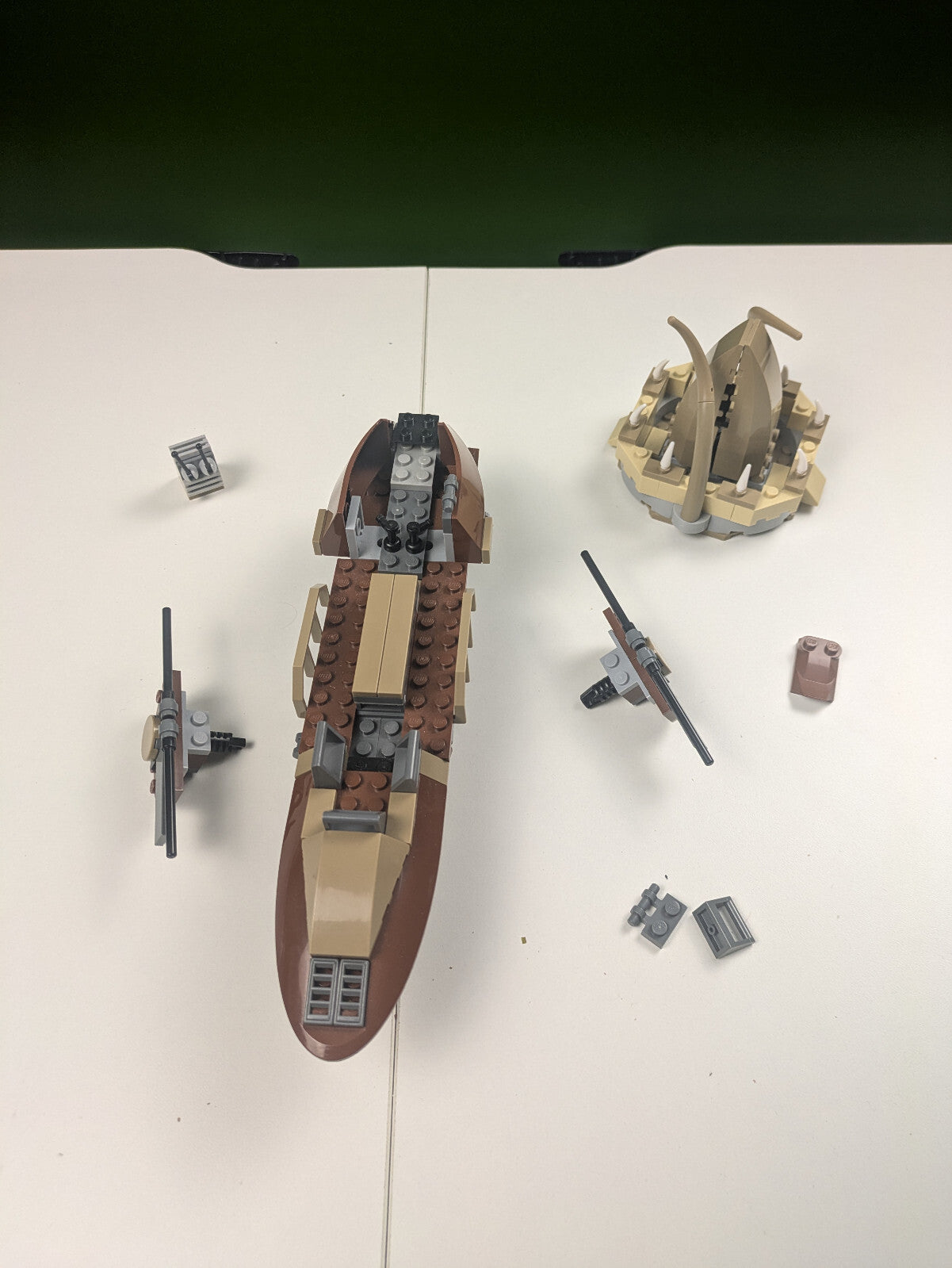 Lego Star Wars: Desert Skiff Set 9496 - w/ Instructions