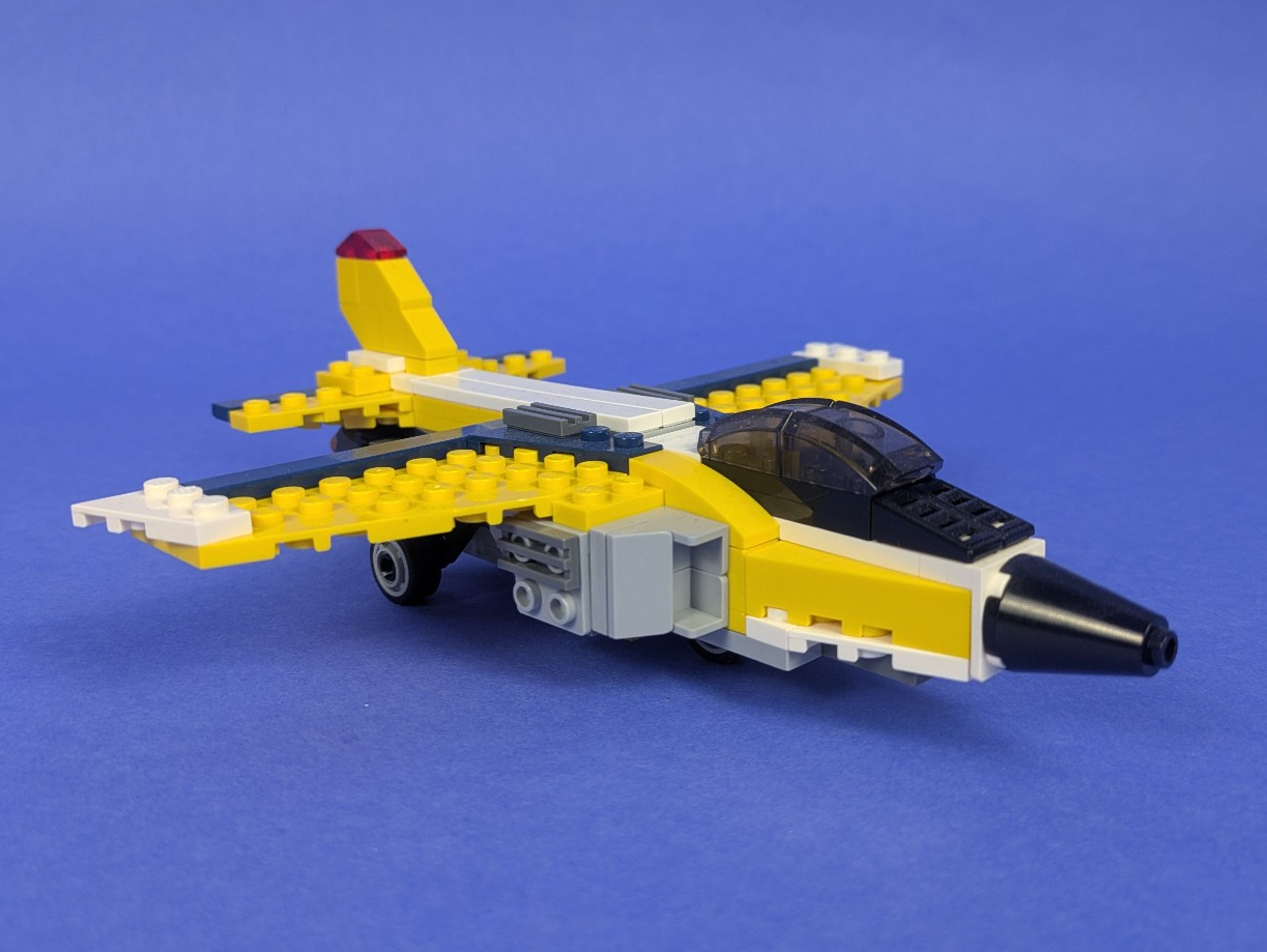 Lego Creator: Model: Airport: Super Soarer Set 6912 - w/ Instructions