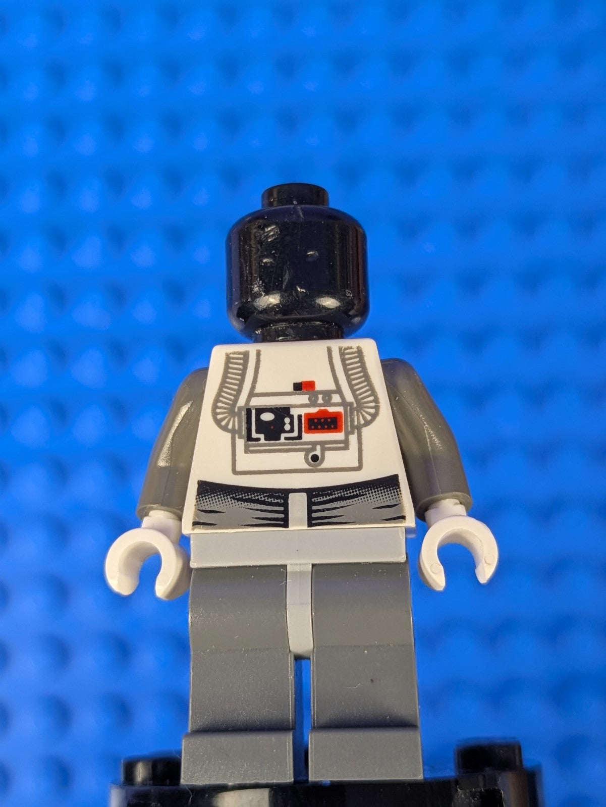 Lego Star Wars: AT-AT Driver - Red Imperial Logo sw0262 Set 8129