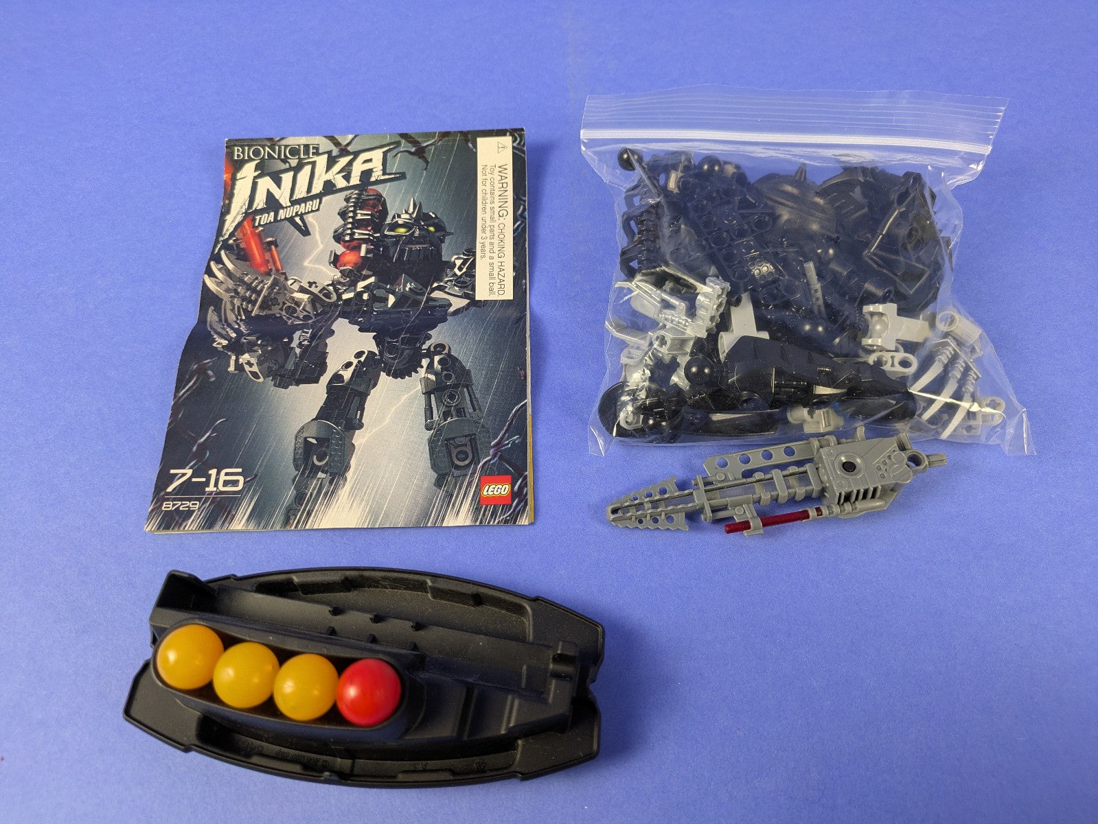 Lego BIONICLE: Toa Inika: Toa Nuparu Set 8729 Complete Set