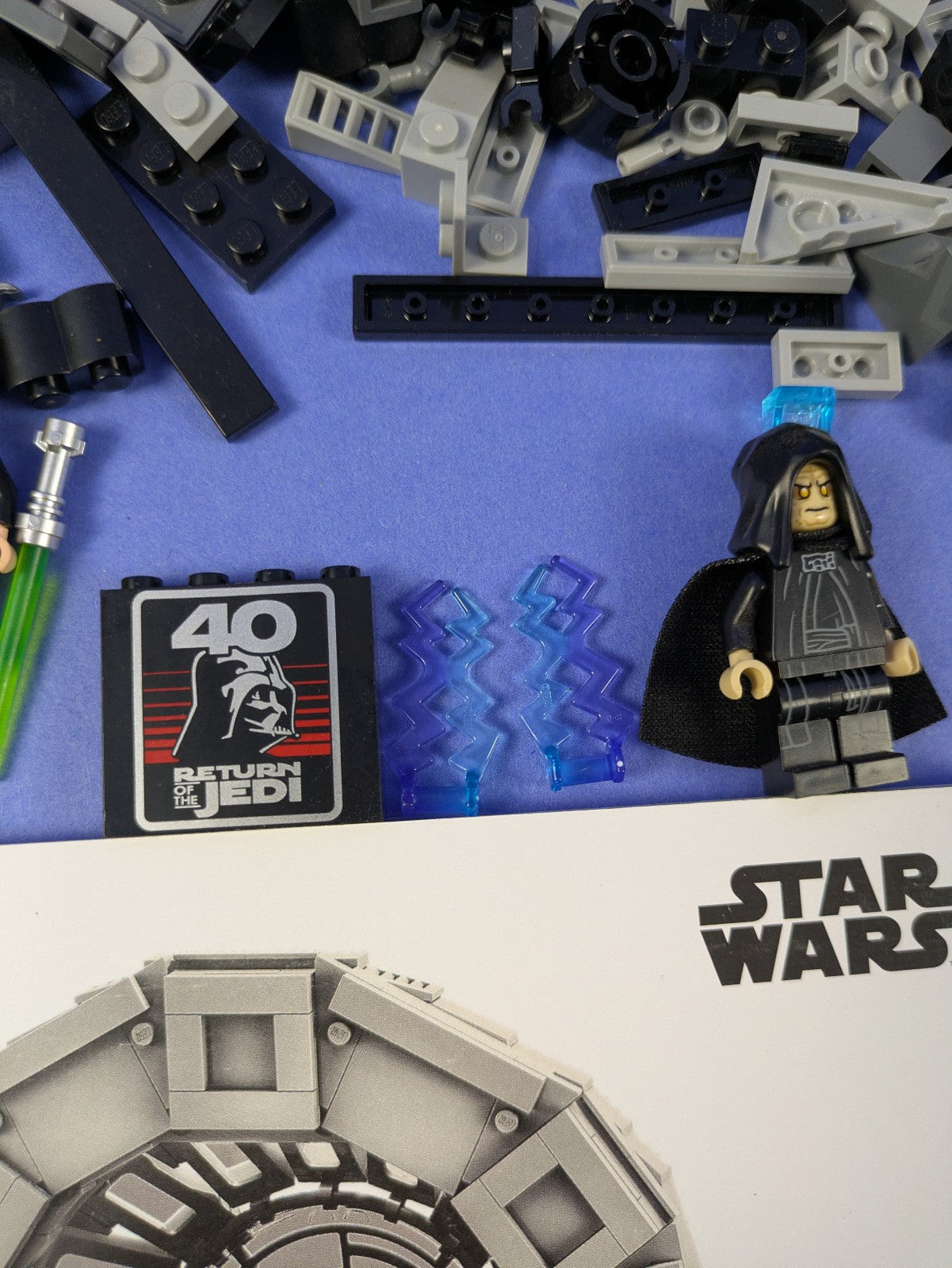 LEGO Star Wars Emperor's Throne Room Diorama 75352 Complete Set Pre-Owned