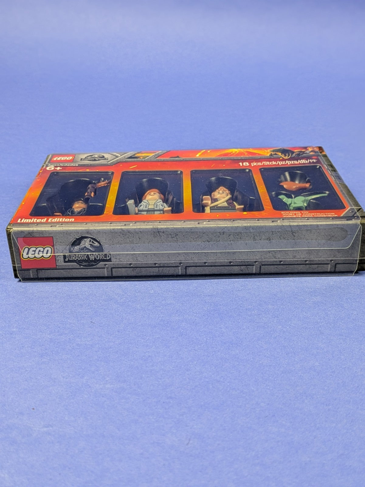 LEGO Jurassic World Bricktober Minifigure Collection 5005255
