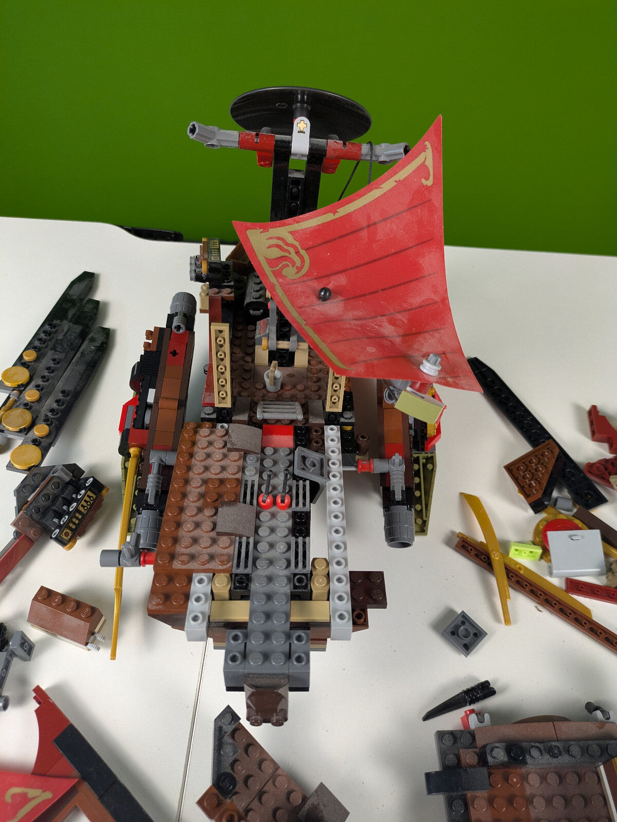 Lego NINJAGO: Possession: Final Flight of Destiny's Bounty Set 70738