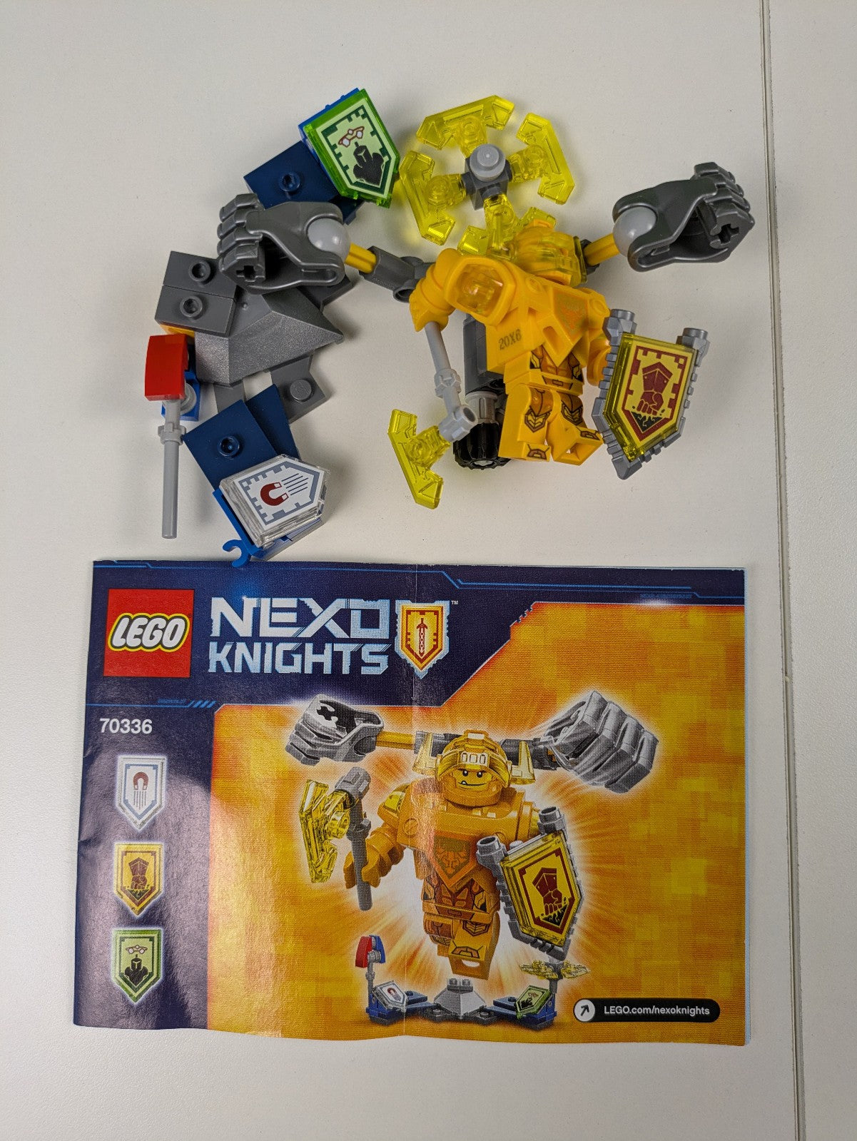 Lego NEXO KNIGHTS Collection: 12 Assorted Sets - Ultimate Collection!