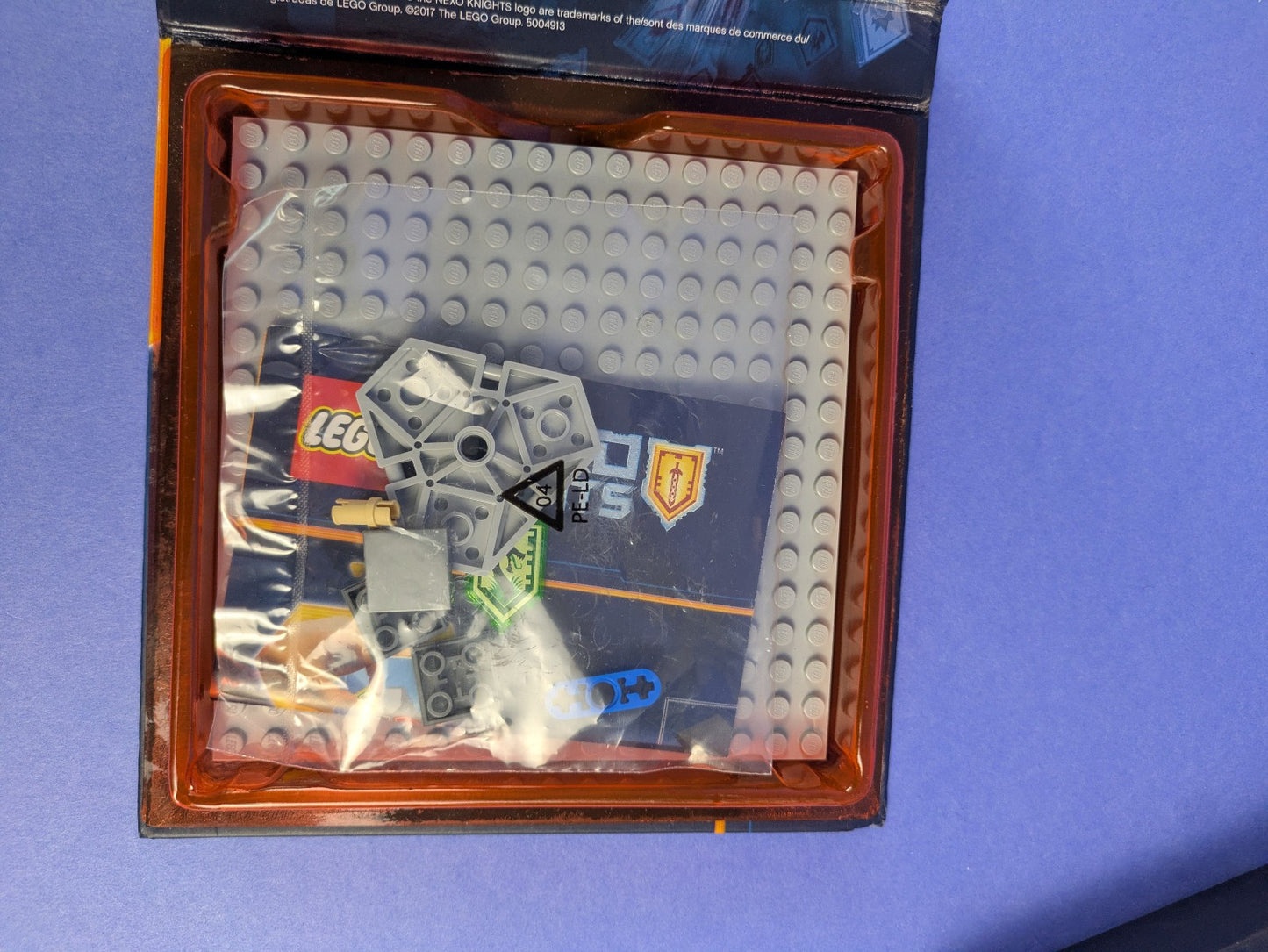 LEGO NEXO KNIGHTS Nexo Knights Collector Case 5004913
