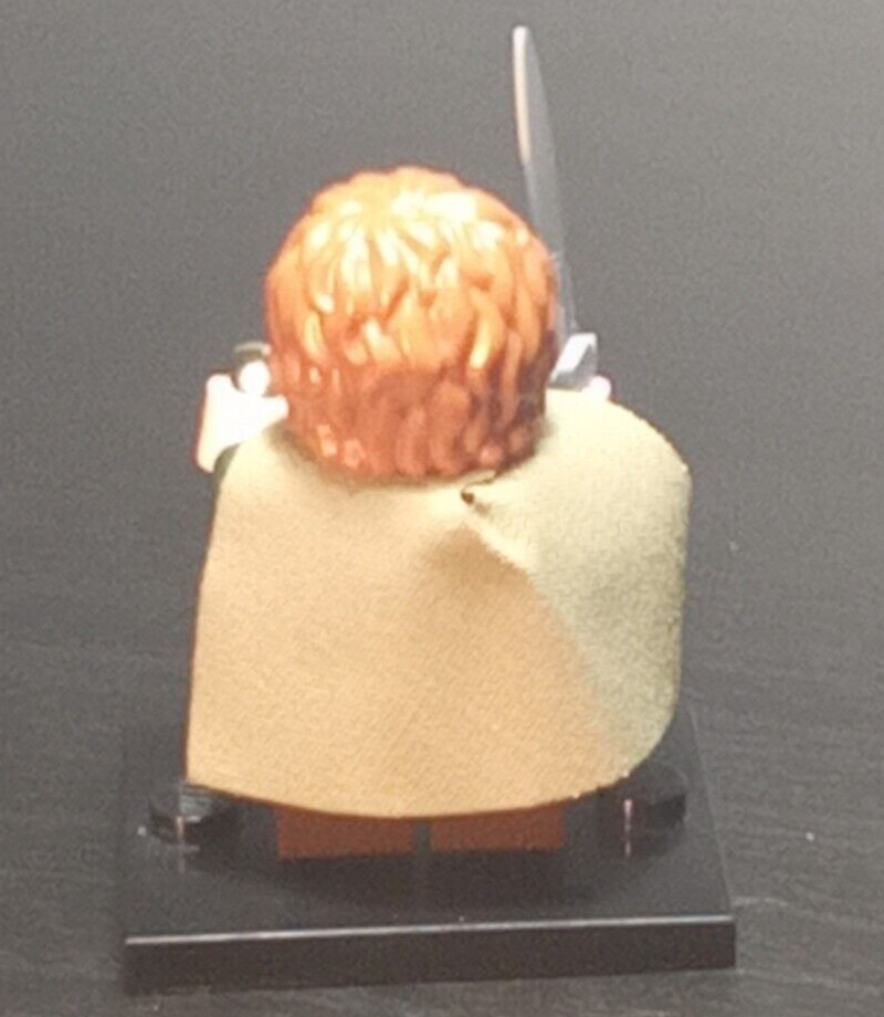 LEGO The Lord of the Rings Meriadoc Brandybuck (Merry) lor016 From Set 9472