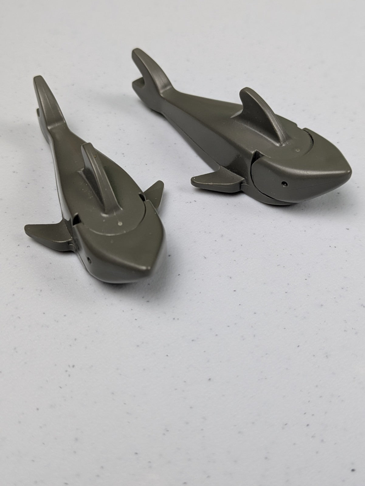 Lego Pirates: Animals: Shark - Debossed Eyes (2X) 2547c01 Sets 6257, 6736