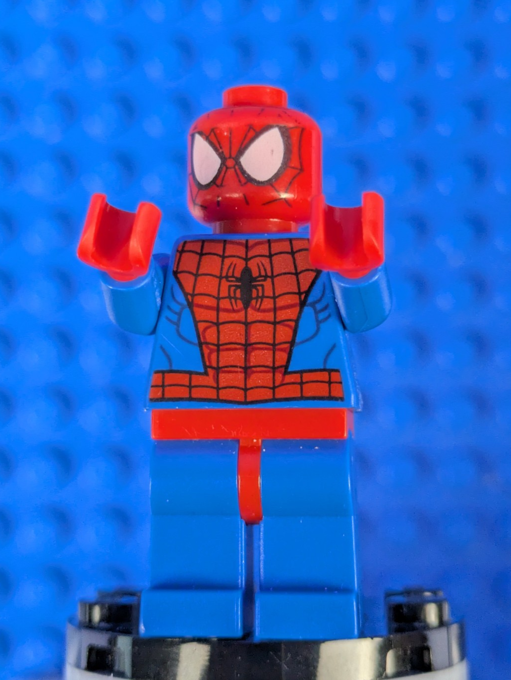 Lego Super Heroes: Spider-Man - Black Web Pattern, Red Hips sh0115 Set 10665