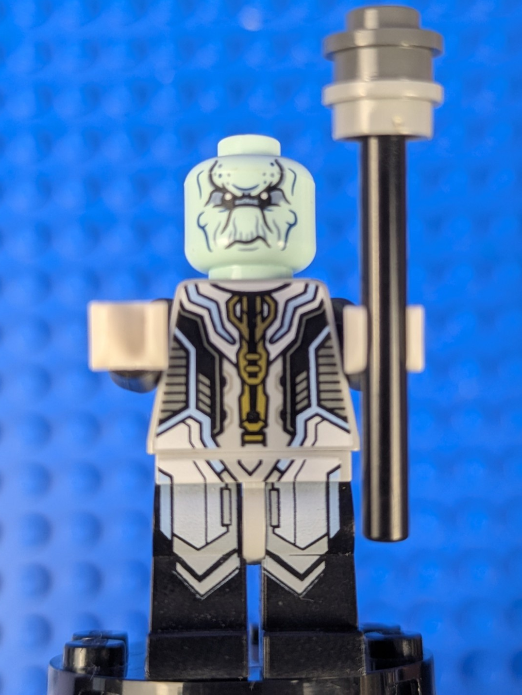 Lego Super Heroes: Infinity War: Ebony Maw - Light Aqua Head sh0508 Set 76108