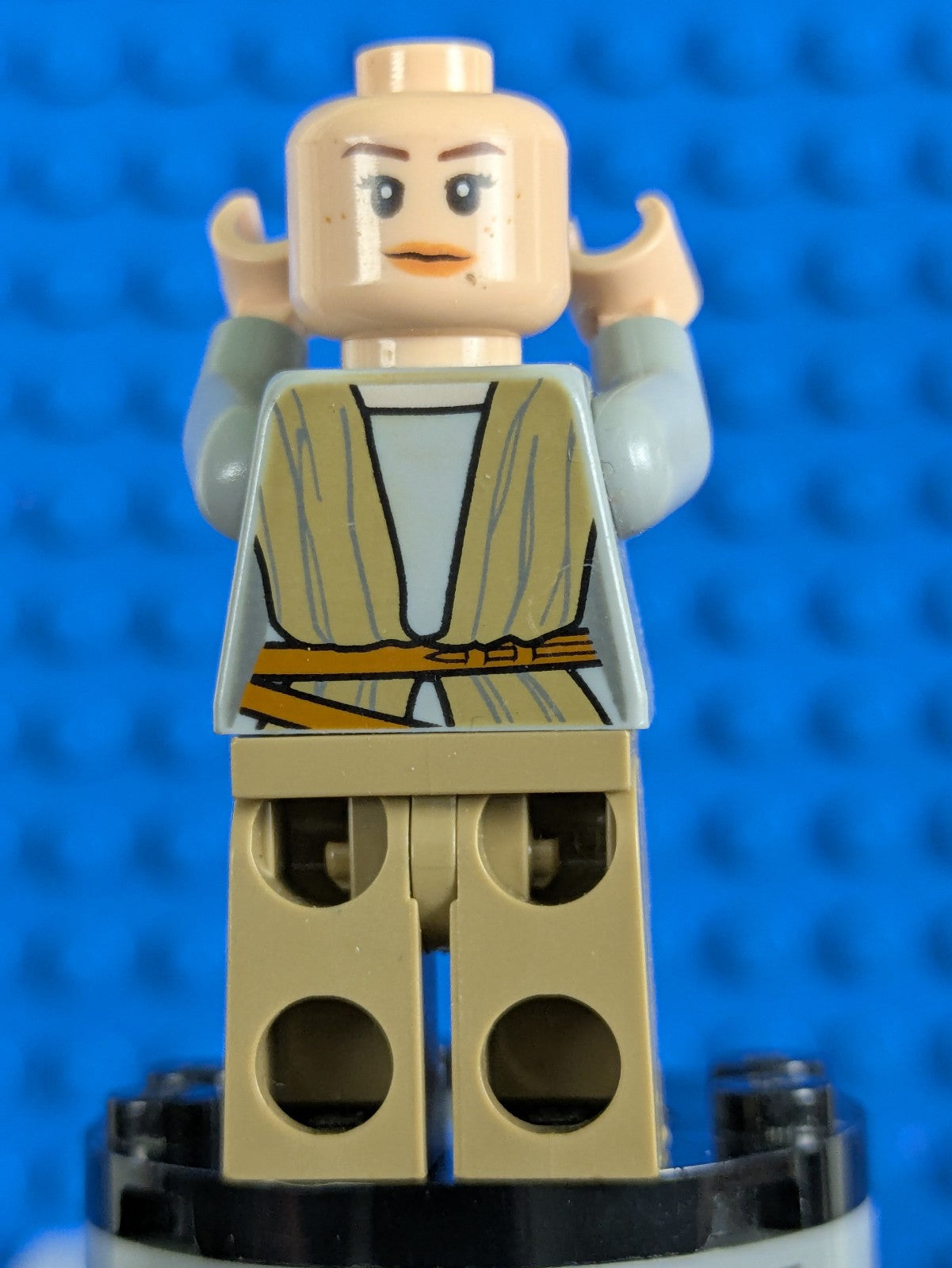 Lego Star Wars: Episode 7: Rey - Dark Tan Tied Robe sw0677 Set 75105
