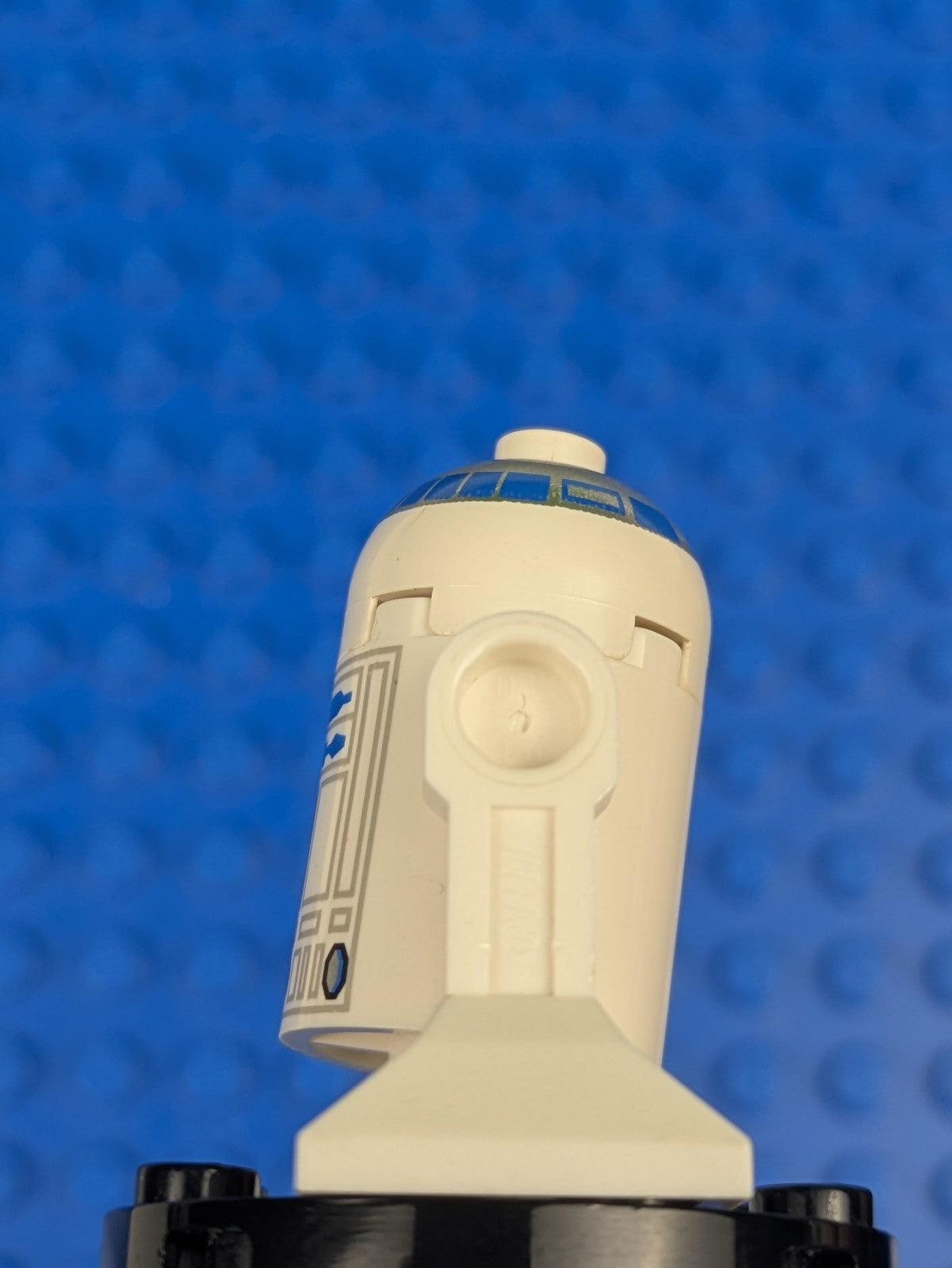 Lego Star Wars: R2-D2 - Astromech Droid sw0028 Sets 7171, 7106