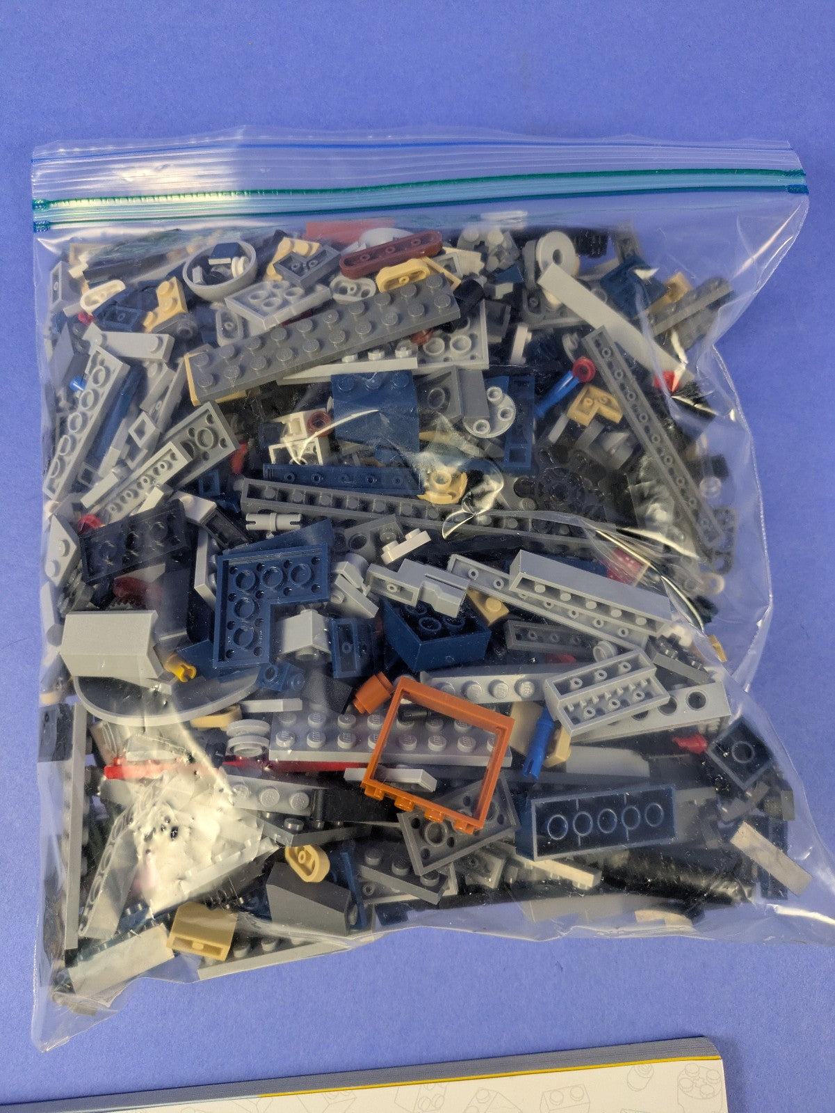 LEGO Star Wars Battle of Felucia Separatist MTT 75435 Complete Set Pre-Owned
