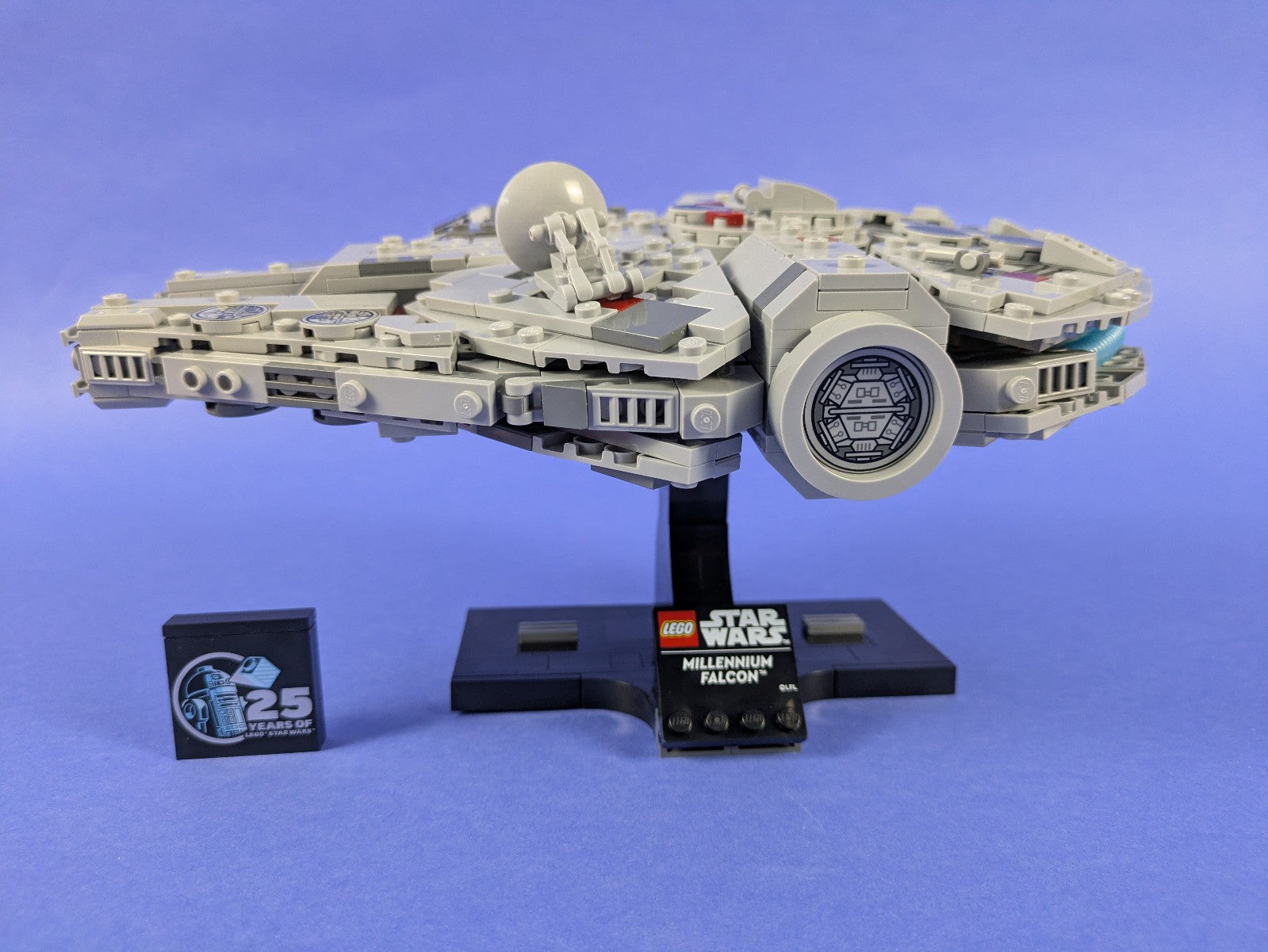 Lego Star Wars: Starship Collection: Millennium Falcon Set 75375 Complete Set