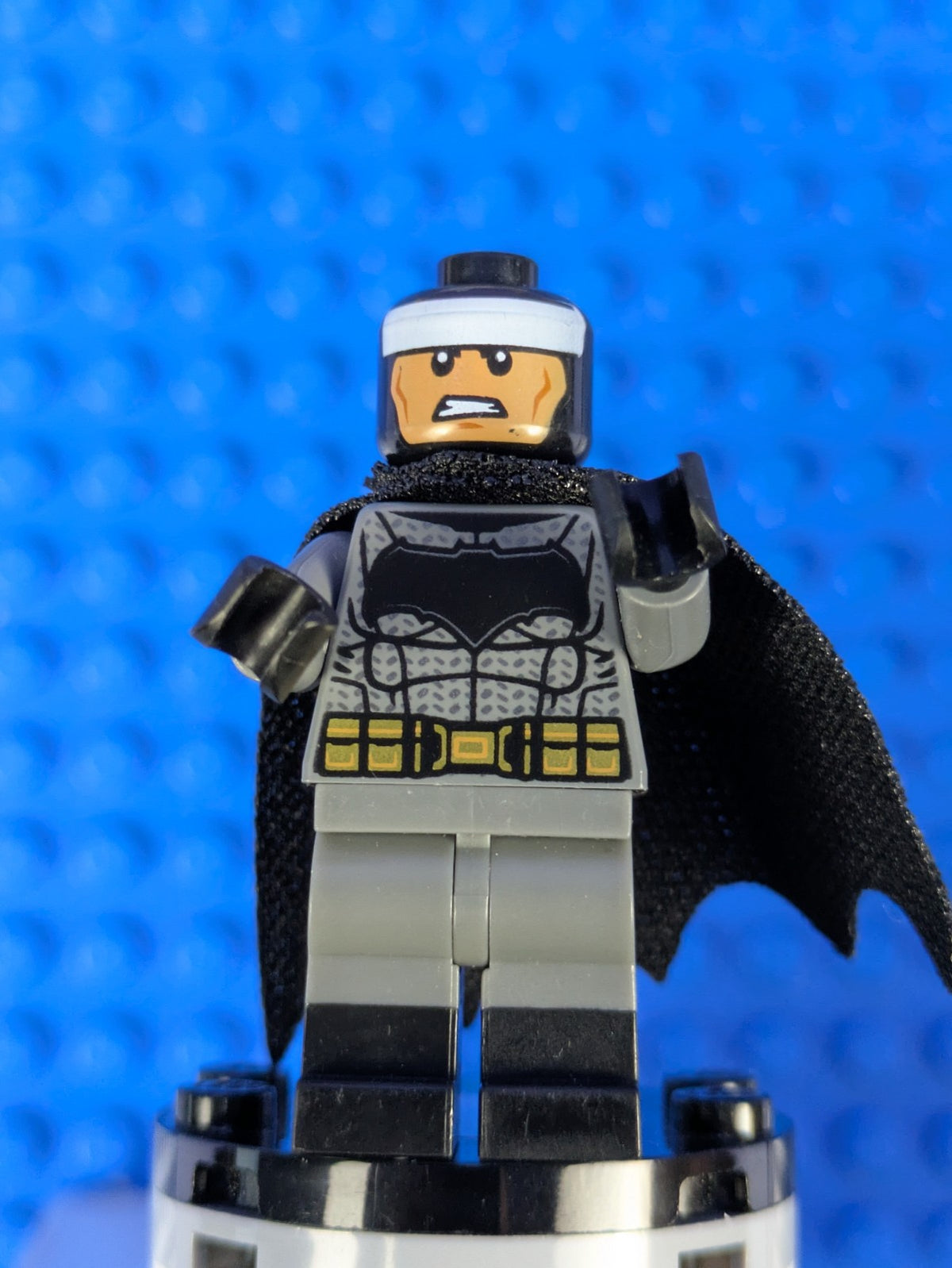 Lego Super Heroes: Batman - Dark Bluish Gray Suit sh0218 Set 76045