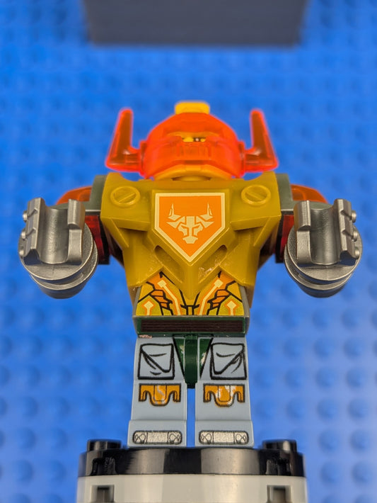 Lego NEXO KNIGHTS: Axl - Trans-Neon Orange Visor nex137 Set 72006