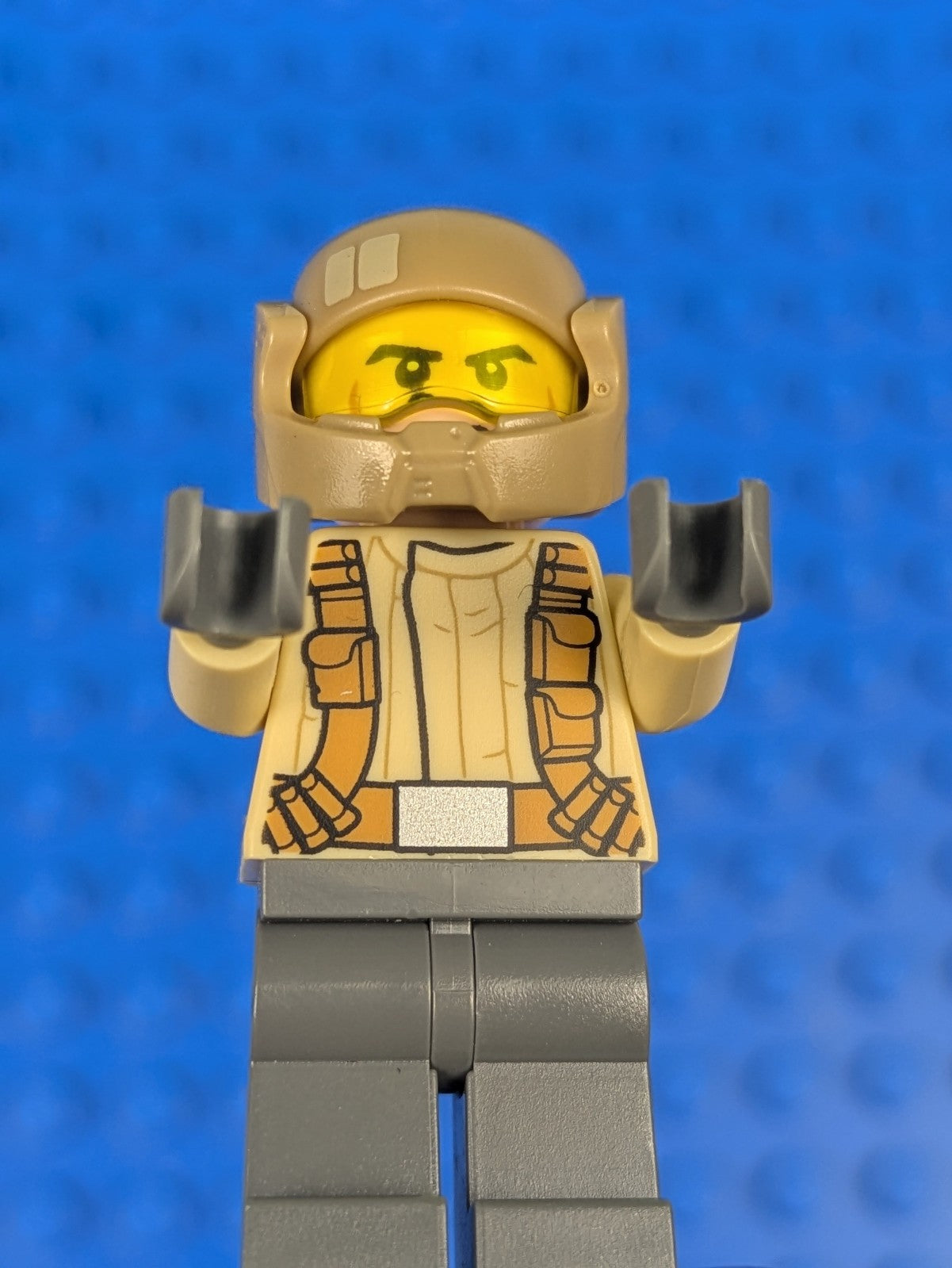 Lego Star Wars: Resistance Trooper - Tan Jacket sw0698 Set 75131