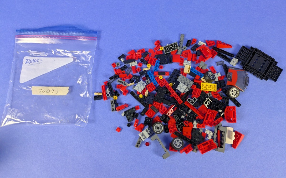 Lego SPEED CHAMPIONS: Ferrari F8 Tributo Set 76895 Incomplete Set