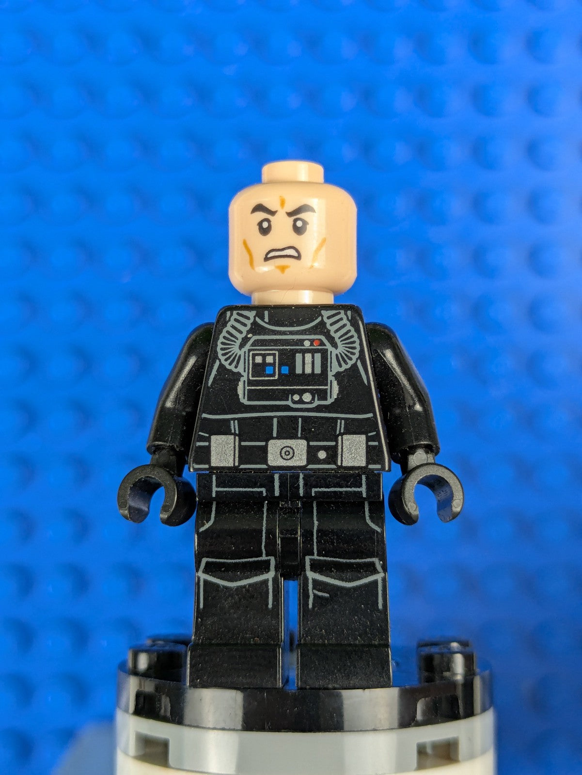 Lego Star Wars: Imperial TIE Fighter / Striker Pilot sw0788 Set 75154