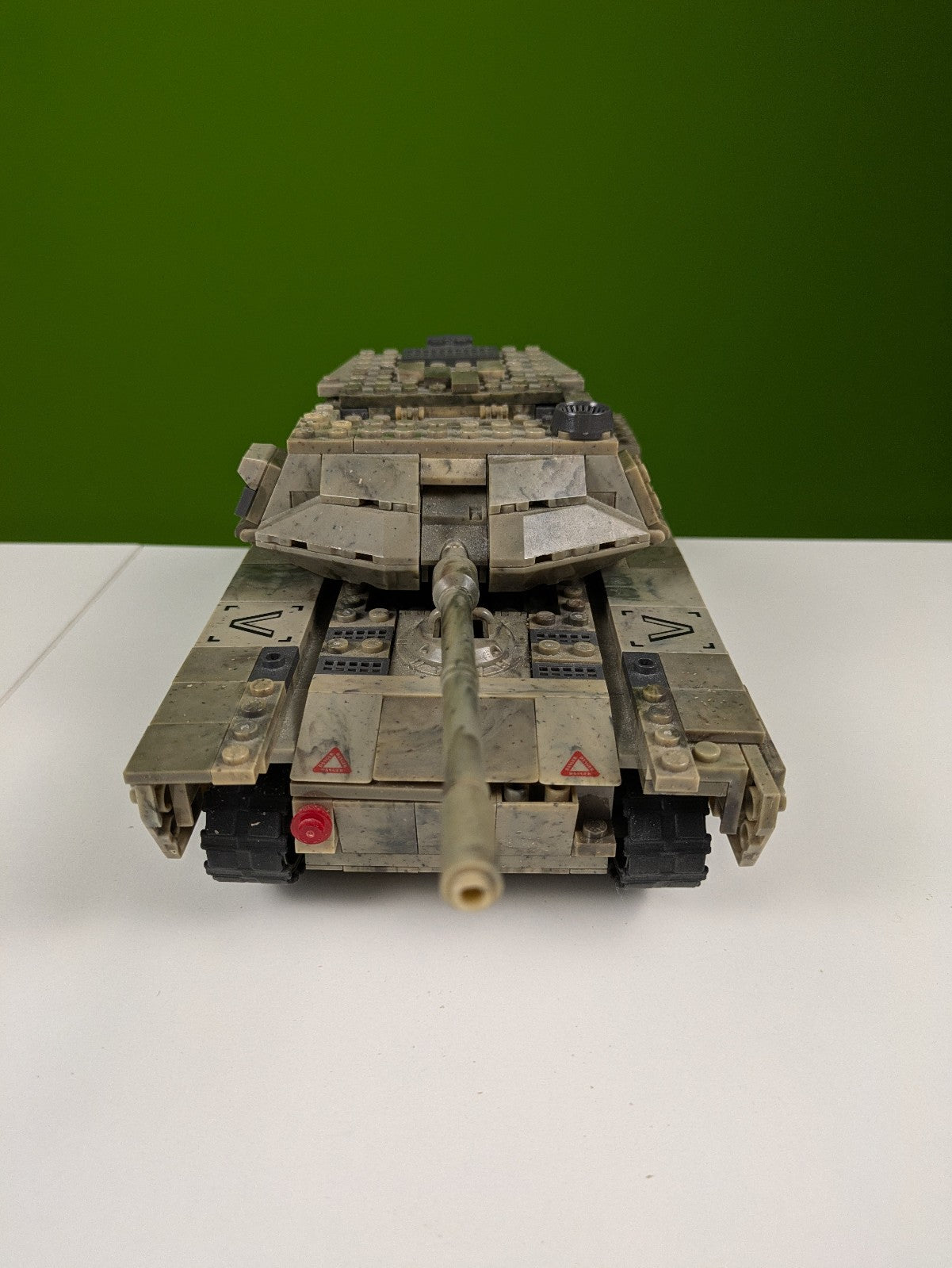 Mega Bloks Call of Duty Heavy Armor Outpost Set DCL21 - Tank Only