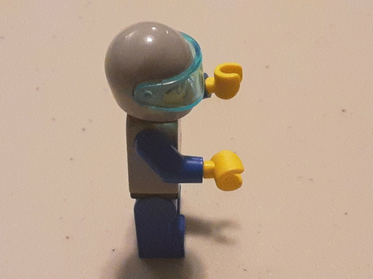 LEGO Life on Mars (LoM) - Assistant, Large Visor lom014 - Like NEW Condition!