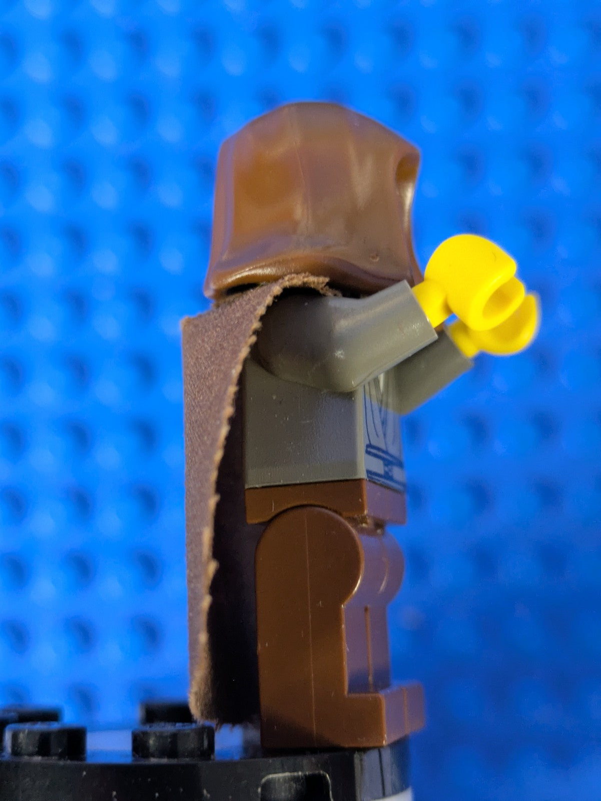 Lego Star Wars: Jedi Knight (Jedi Bob) - Dark Gray Tunic sw0057 Set 7163