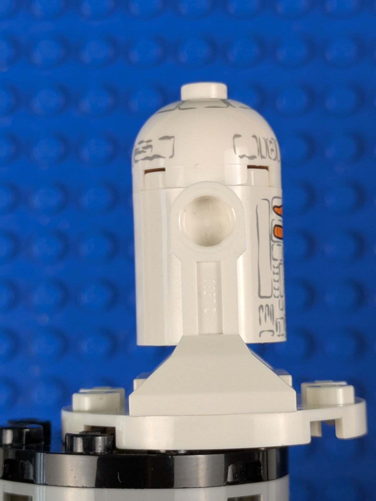 Lego Star Wars: R2-D2 - Snowman Astromech Droid sw0424 Set 9509