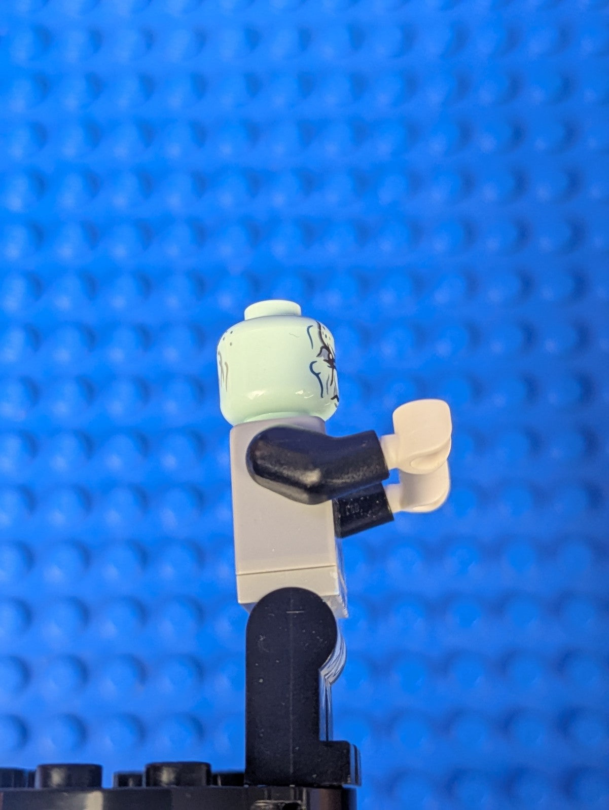 Lego Super Heroes: Ebony Maw - Light Aqua Head sh0508 Set 76108